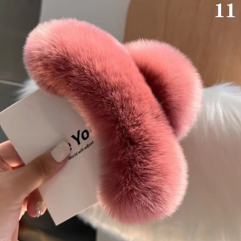 Winter Faux Fur Hair Claw Rabbit Hair Hairpins Plush Hair Clip Barrette Crab Headwear for Women Girls Hair Accessories