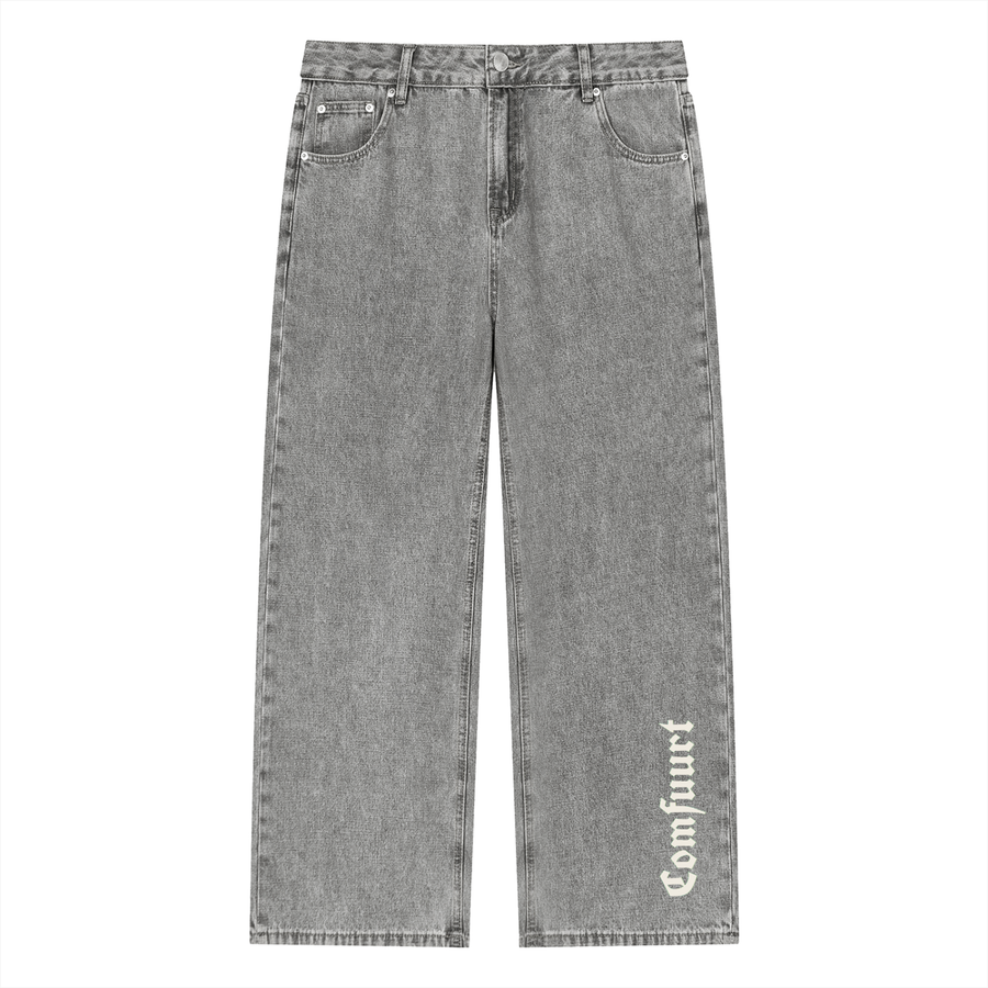 STRAIGHT CUT JEANS